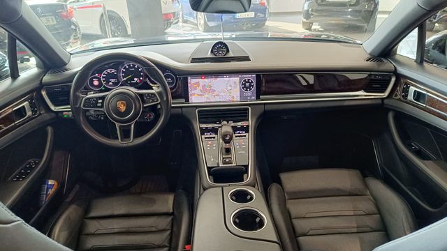 Porsche Panamera 4 EHYBRID