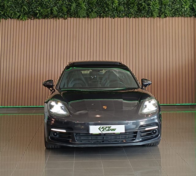 Porsche Panamera 4 EHYBRID