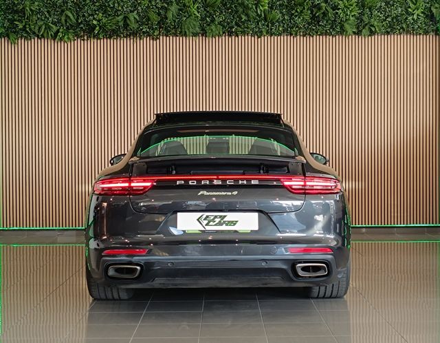 Porsche Panamera 4 EHYBRID