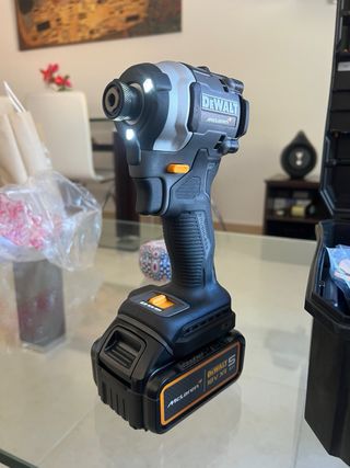 Dewalt DCK200MP2T Taladro Atornillador Impacto