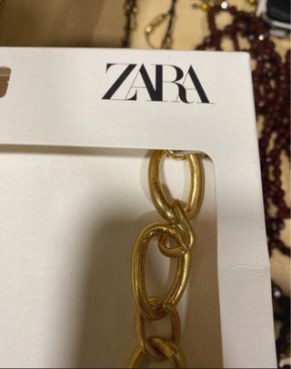 Collar Zara Araña Dorada con Cristales