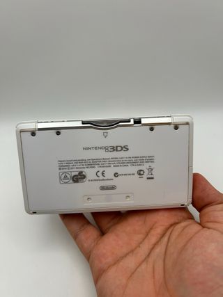 Nintendo 3DS Bianco con caricatore e pennino 