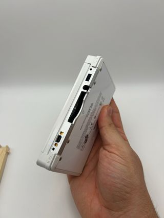 Nintendo 3DS Bianco con caricatore e pennino 