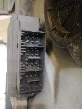 ELEVALUNAS DELANTERO DERECHO para SEAT IBIZA (6L1) 2002 99498