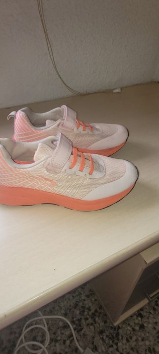 Zapatillas deportivas niña talla 34
