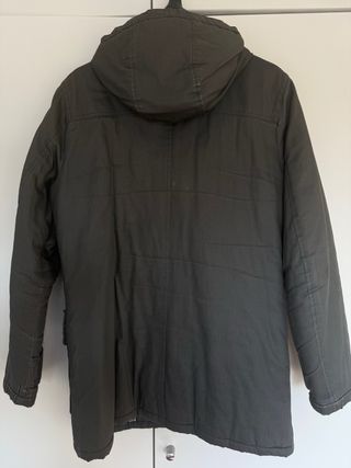 Parka verde de la marca Merc