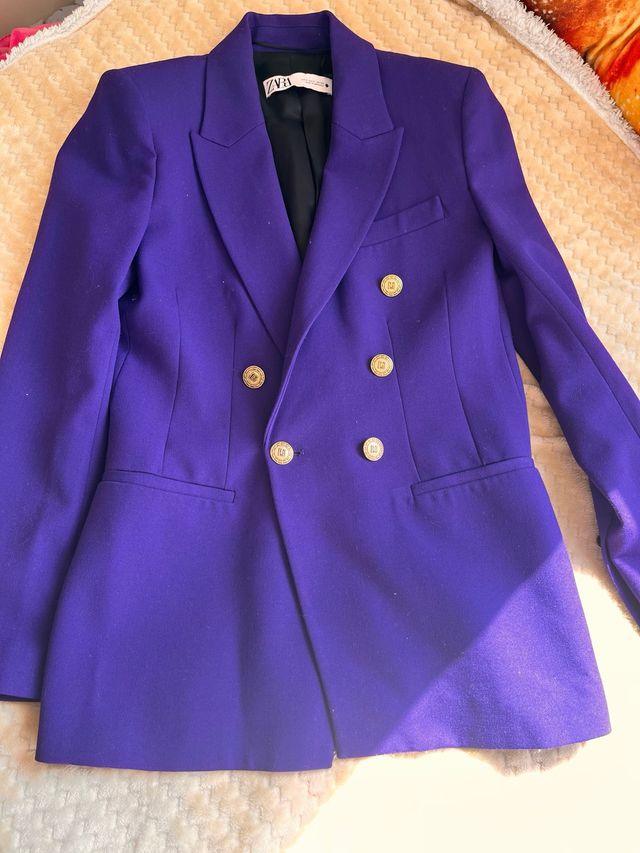 blazer Zara morada