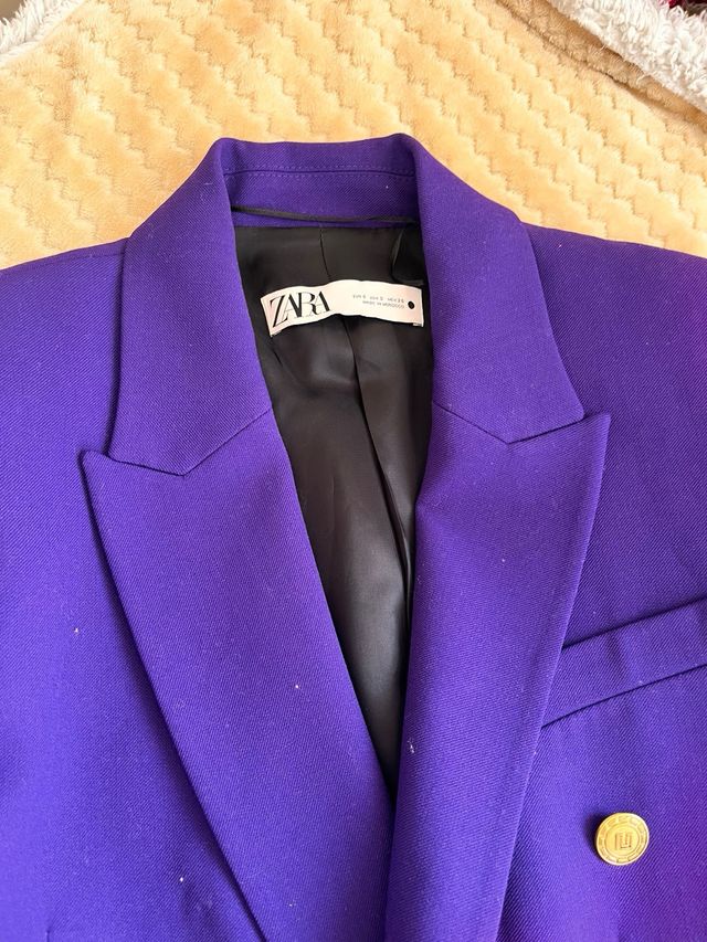 blazer Zara morada