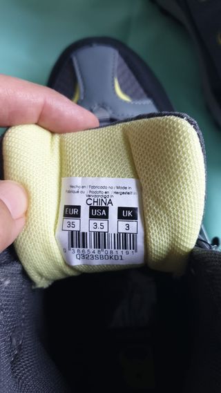 Botas de montaña Boriken talla 35