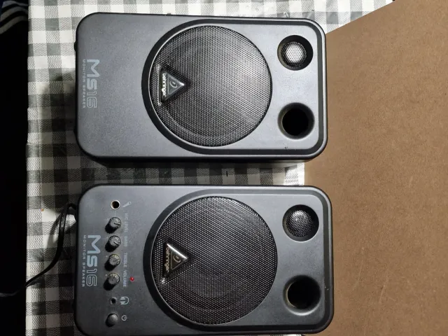 Altavoces Behringer MS16 Monitor