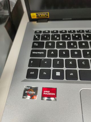 Acer Ryzen 3 8GB RAM 512GB SSD