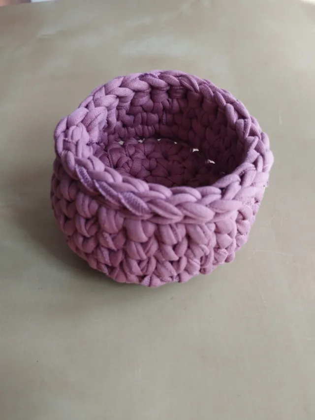 Cestita de trapillo rosa