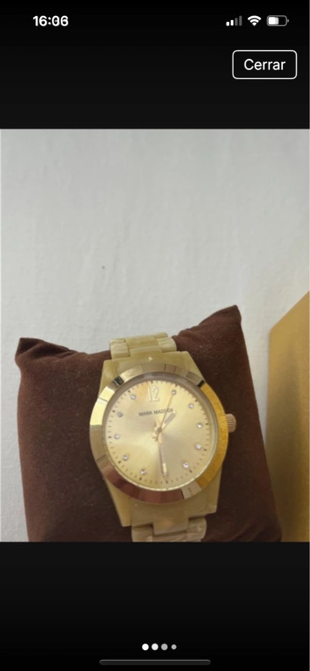 Reloj Mark Maddox Dorado y Beige