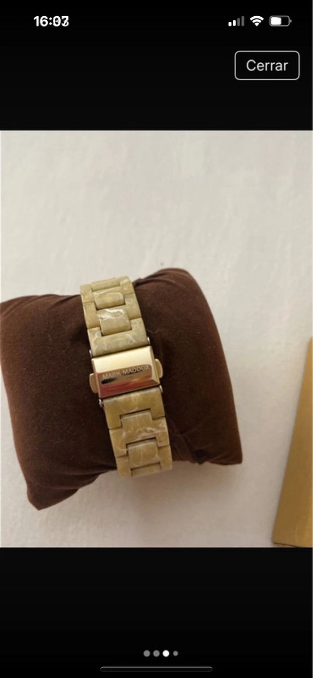 Reloj Mark Maddox Dorado y Beige