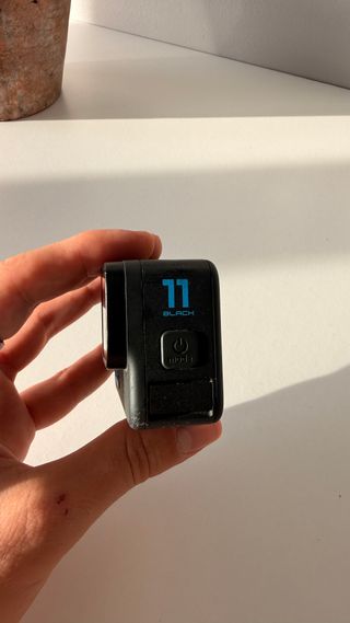 GoPro Hero 11 + Carcasa Agua + 2 baterias ORIGINAL