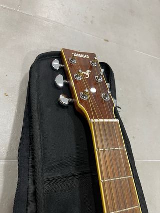 Guitarra Acústica Yamaha FG730S