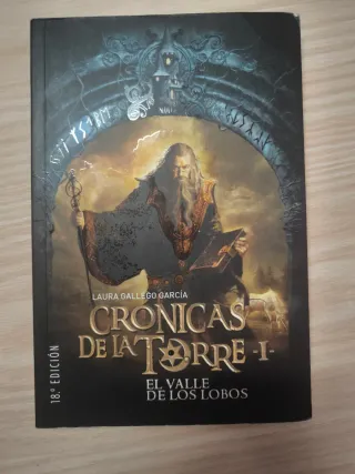 Libro Crónicas de la torre, el valle de los lobos