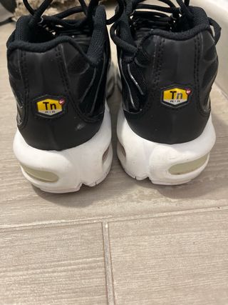 Zapatillas Nike Air Max Plus TN Negras Blancas