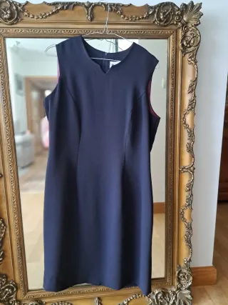 Vestido azul sin mangas