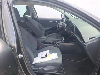Kia Niro 1.6 GDi HEV 104kW (141CV) Concept