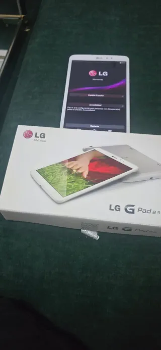 LG G Pad 8.3 Blanca