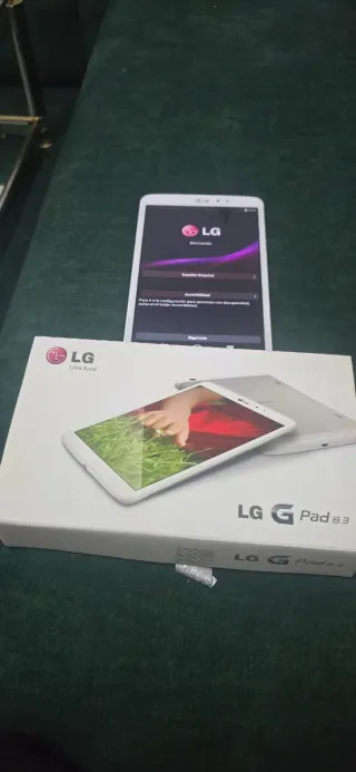 LG G Pad 8.3 Blanca