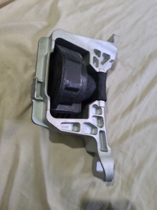 Soporte motor Volvo