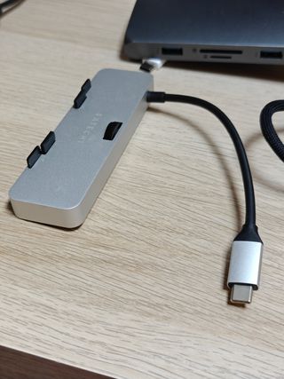 Satechi USB-C Clamp Hub para iMac