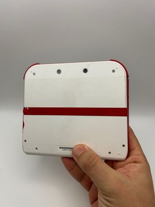 Nintendo 2DS Bianco e rosso , leggere descrizione 