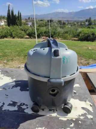 Aspiradora Nilfisk VP300