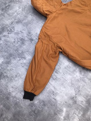 Chaqueta Carhartt Marrón con Capucha