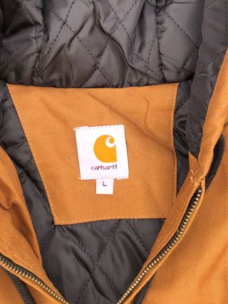 Chaqueta Carhartt Marrón con Capucha