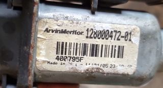 MOTOR ELEVALUNAS DEL DERECHO RENAULT MEGANE 2 2005