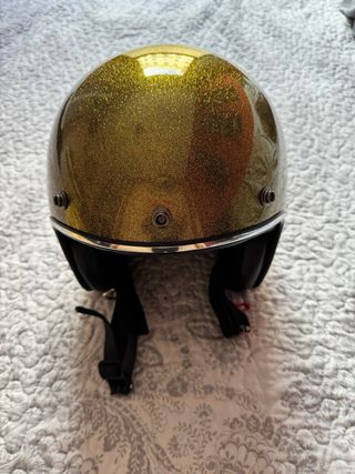 Casco Retro Dorado Brillante