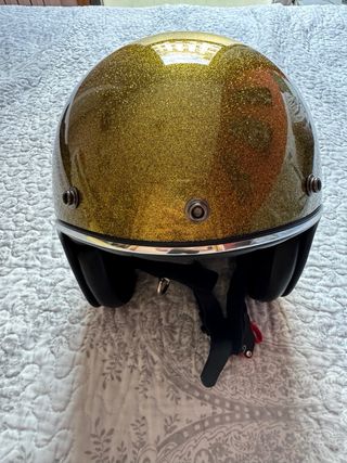 Casco Retro Dorado Brillante