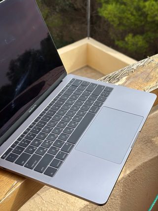 MacBook Pro 13 2017 256GB SSD Batería Nueva