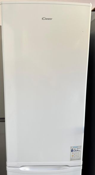 FRIGORÍFICO CANDY BLANCO NO FROST ❄️