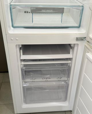 FRIGORÍFICO CANDY BLANCO NO FROST ❄️