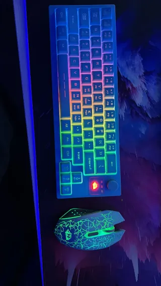 Teclado y Ratón Inalámbrico RGB