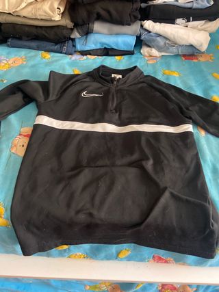 Sudadera Nike fina 147-158 cm