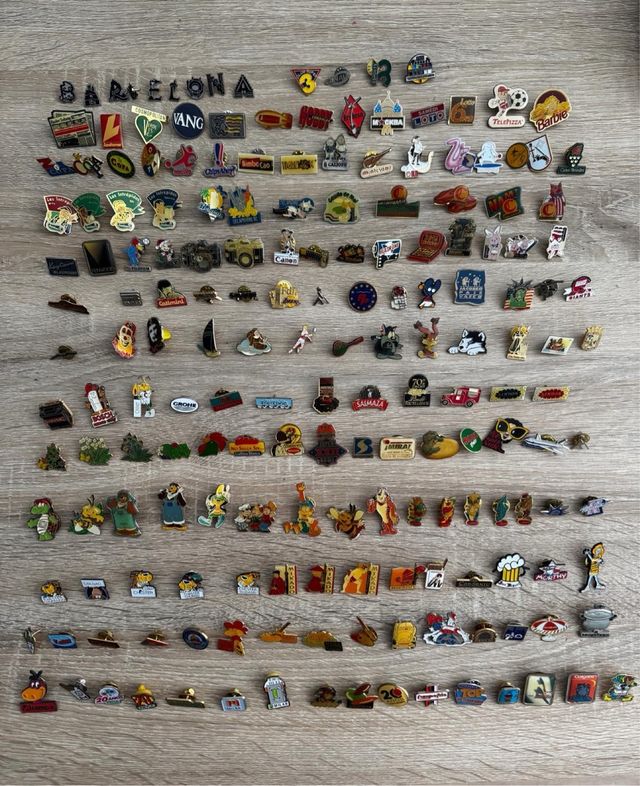 Colección de Pines Variados