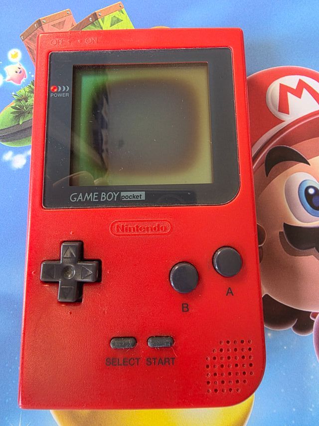 Nintendo Game Boy Pocket
