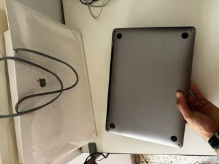 MacBook Pro 13” 2020 Plata