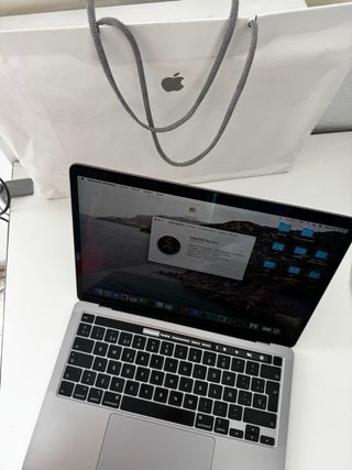 MacBook Pro 13” 2020 Plata