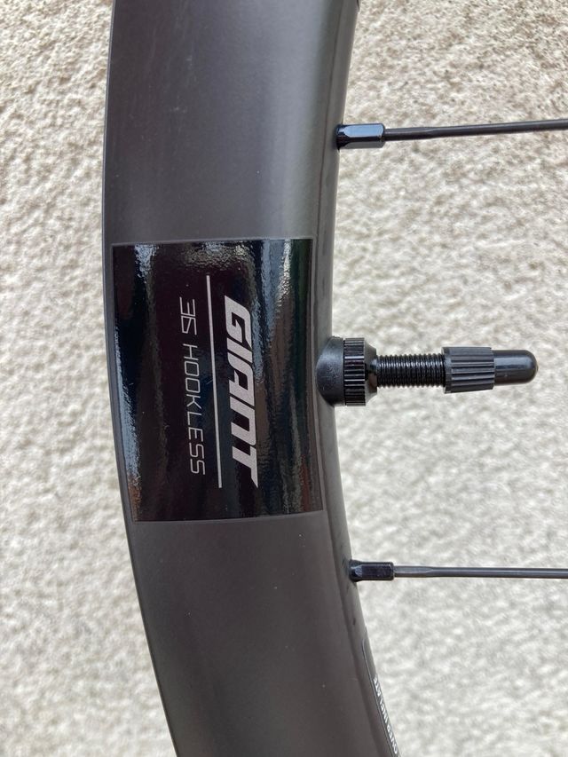 Rueda Carbono Giant SLR2 36mm trasera