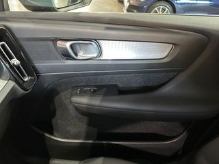 Volvo XC40 2.0 B4 G AWD Inscription Auto