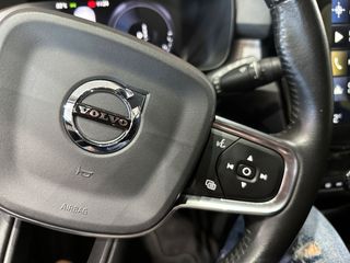 Volvo XC40 2.0 B4 G AWD Inscription Auto