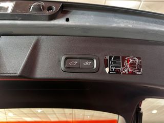 Volvo XC40 2.0 B4 G AWD Inscription Auto
