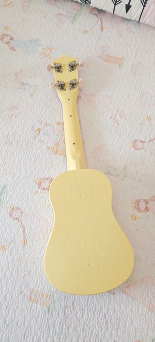 Guitarra infantil arcoíris