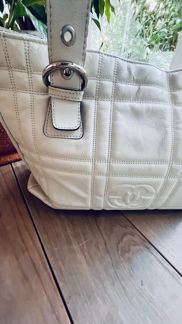 Bolso de piel beige
